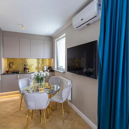 Allure Galaxy Centrum Aparthotel Щецин Екстер'єр фото