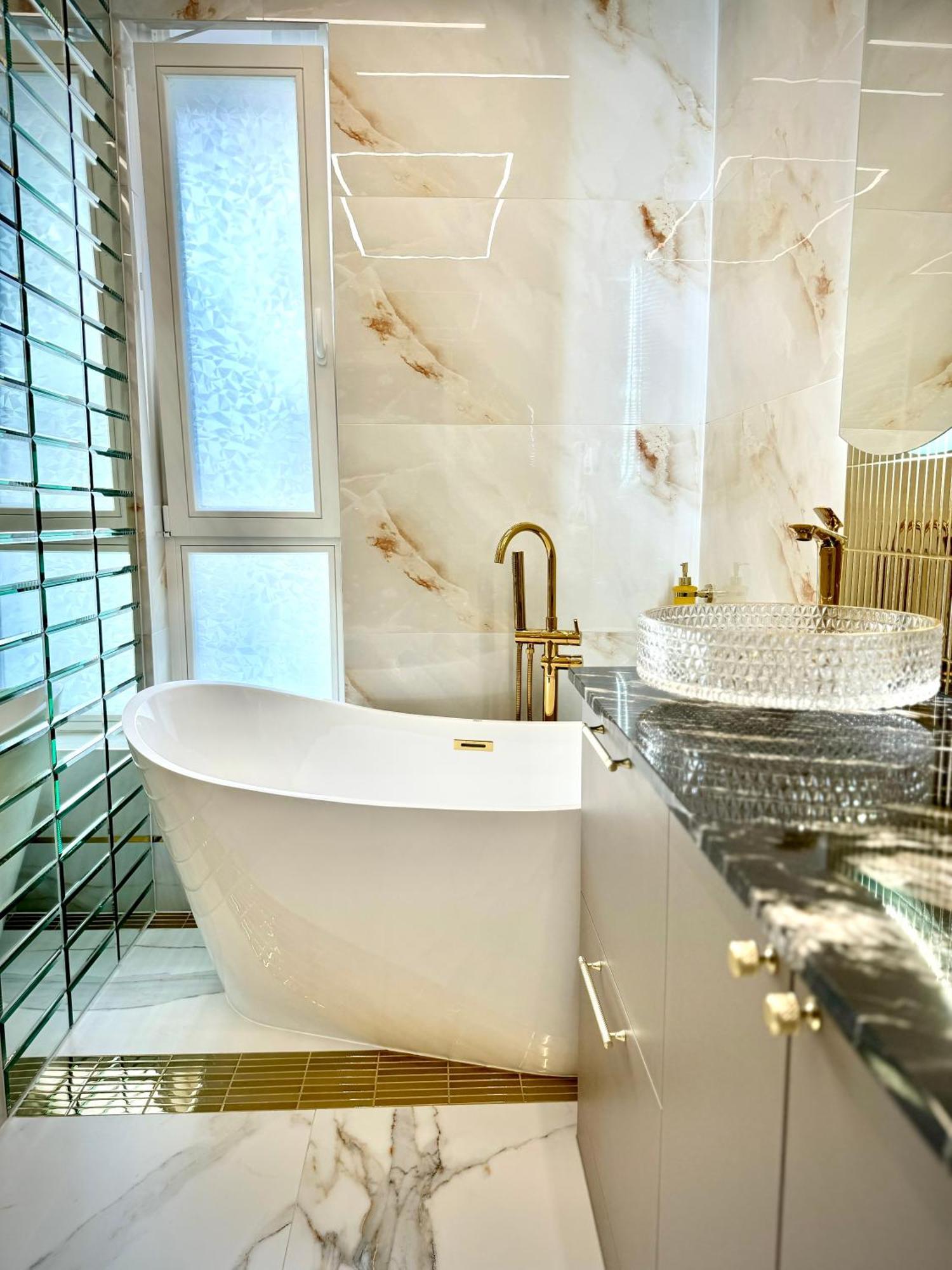 Allure Galaxy Centrum Апартаменти *