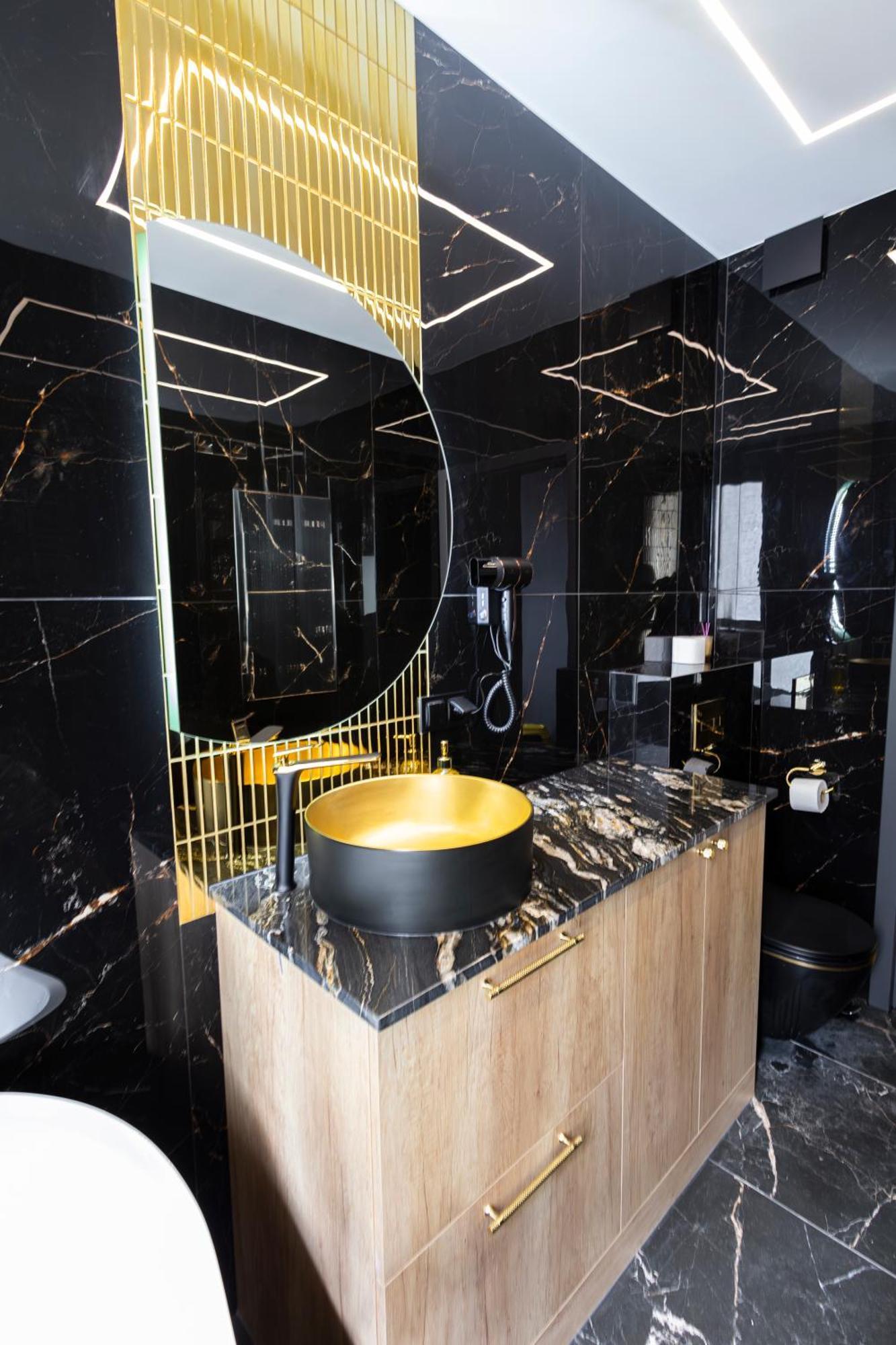 Allure Galaxy Centrum Апартаменти *