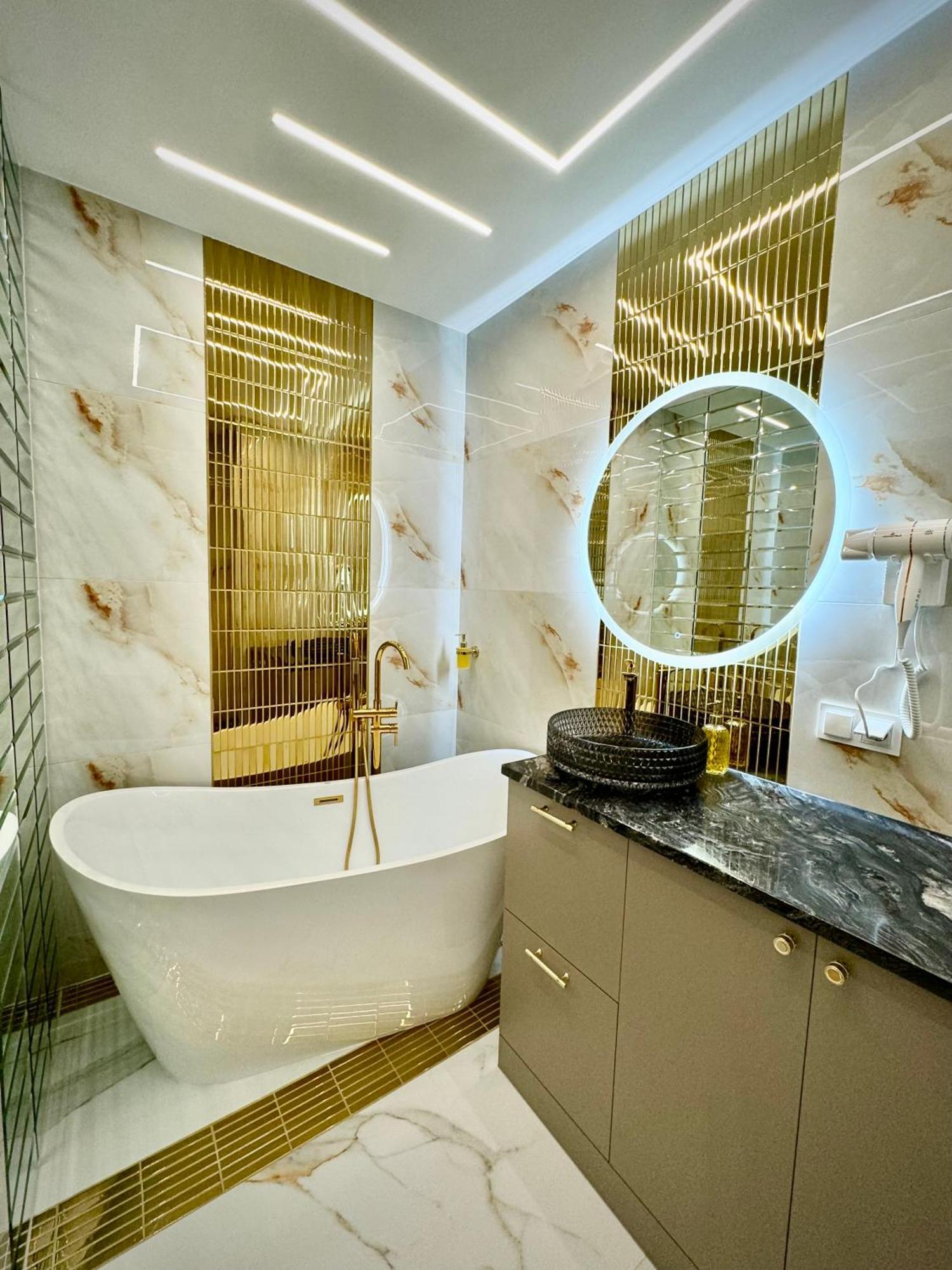 Allure Galaxy Centrum Апартаменти *